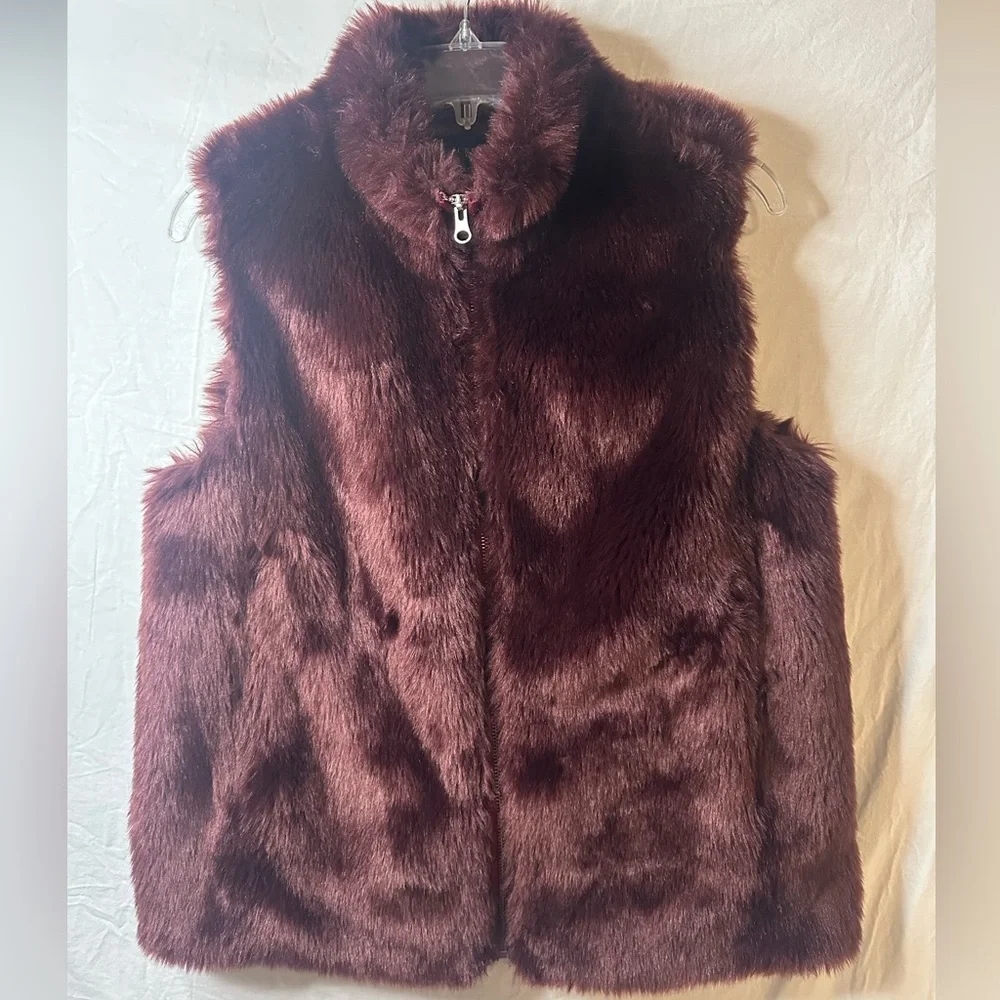 J.Crew Faux Fur Vest Burgundy Zip Front Size Small Luxe Winter Layer